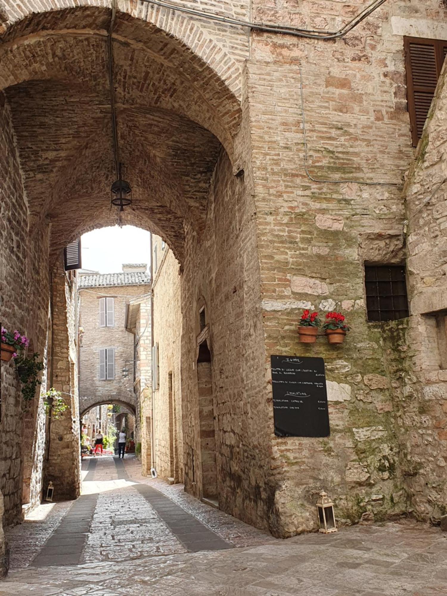 Ferienwohnung La Perla Di Tamara-Assisi Blu Exterior foto
