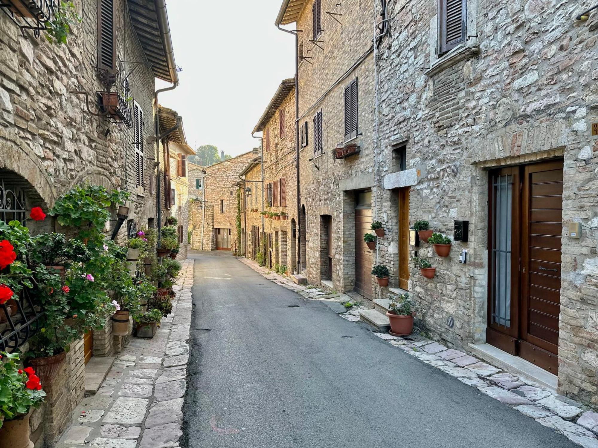 Ferienwohnung La Perla Di Tamara-Assisi Blu Exterior foto