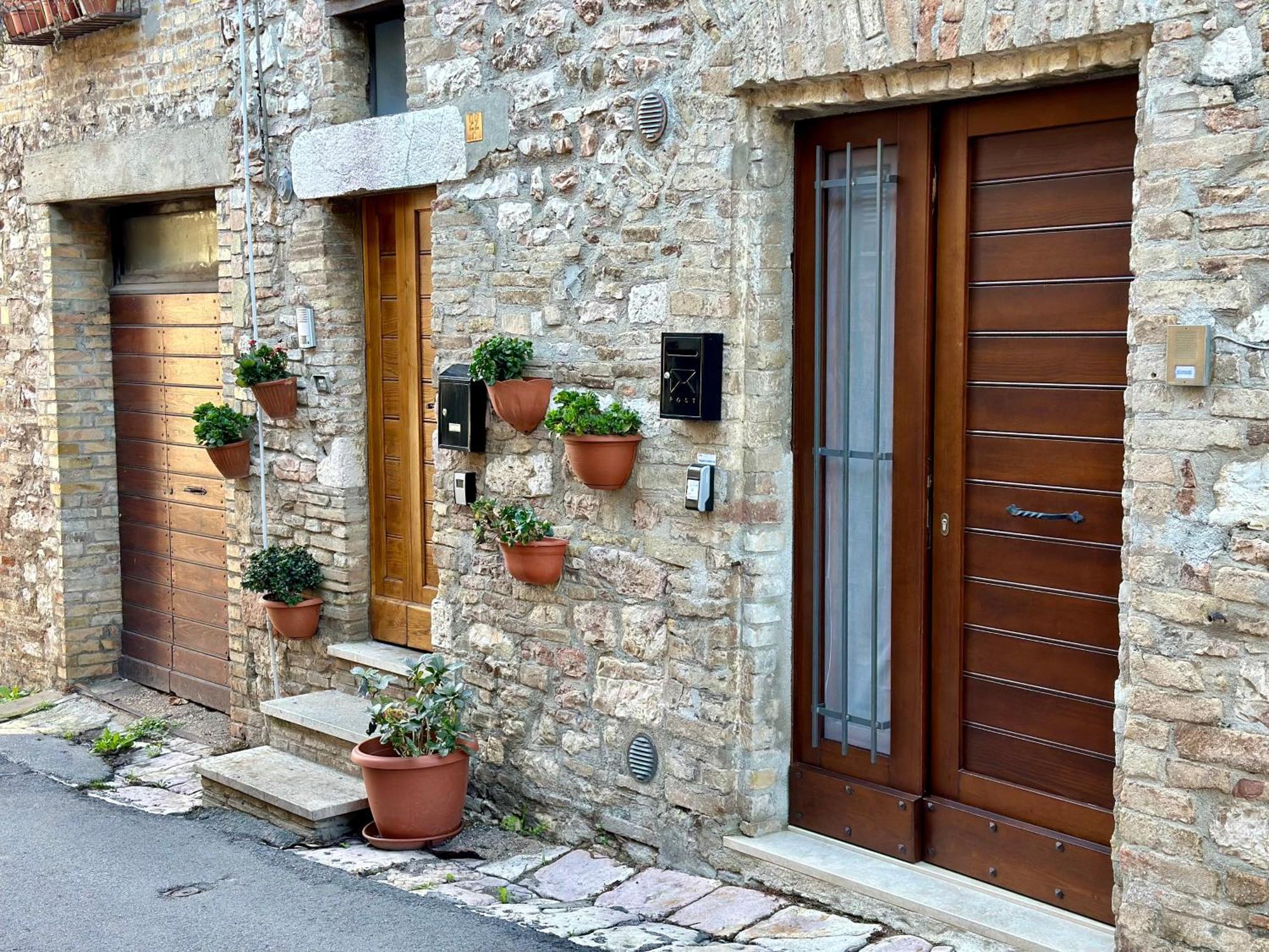 Ferienwohnung La Perla Di Tamara-Assisi Blu Exterior foto